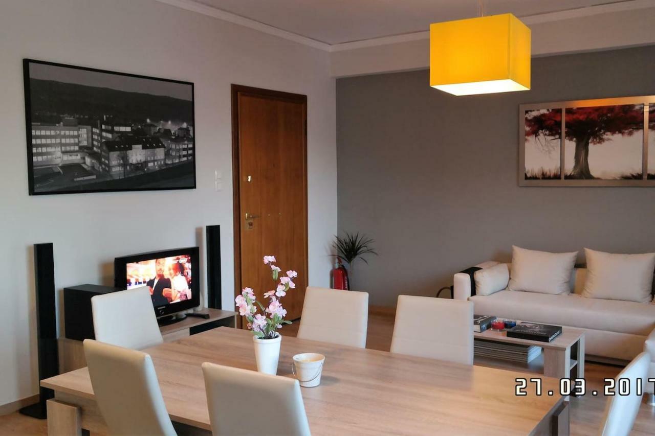 Comfy Apartment With Acropolis View Αθήνα Εξωτερικό φωτογραφία